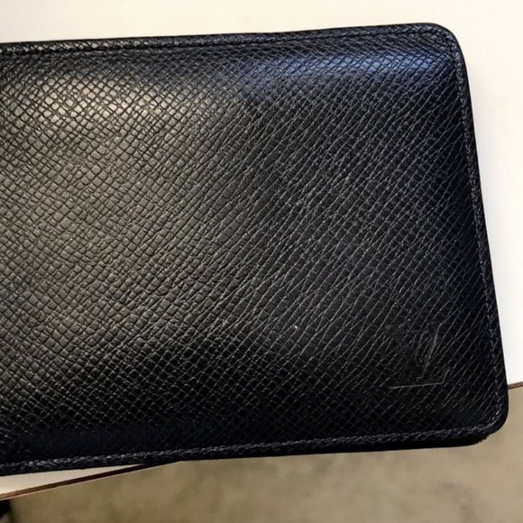 Louis Vuitton Leather Wallet - Picture 1 of 3